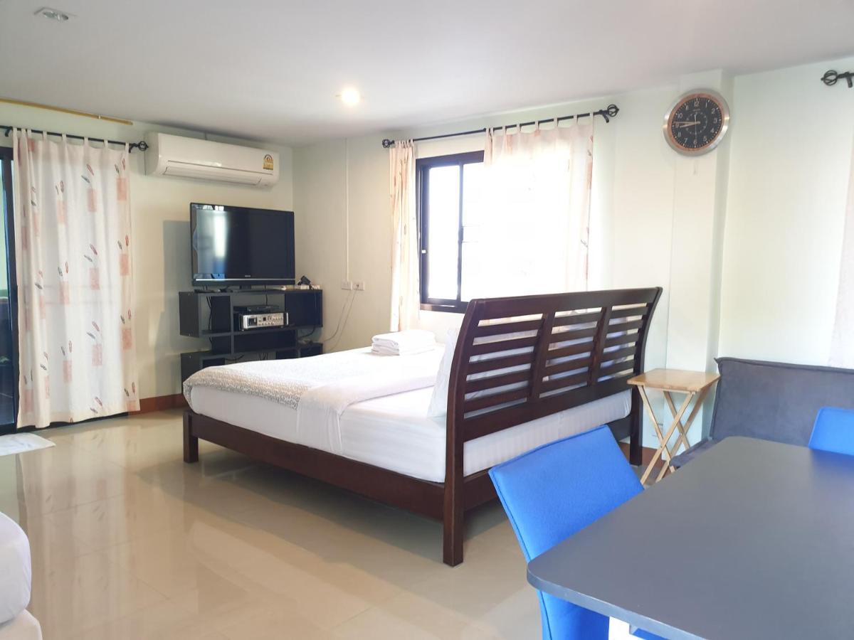 Samchai Hotel Si Racha Exterior foto